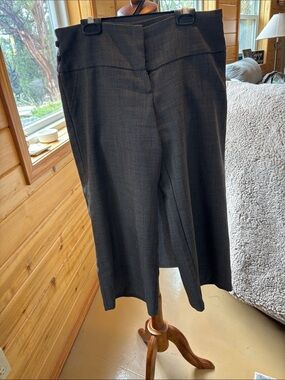 Women's Charcoal Wide-Leg Cropped Pants